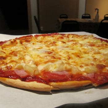 Phil's Pizza D'Oro - Hawaiian Pizza - Pizza Near Me - Chicago, Illinois Phil's Pizza D'Oro - Hawaiian Pizza - Pizza Near Me - Chicago, Illinois