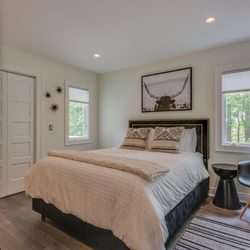 Dwell Vacations - Apple Blossom Resort in New Buffalo, MI