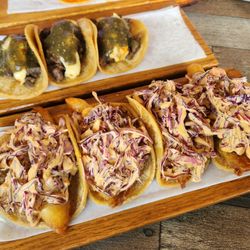 A Toda Madre - Tacos: Pescado (crispy tilapia), Bien Trucha (steak)