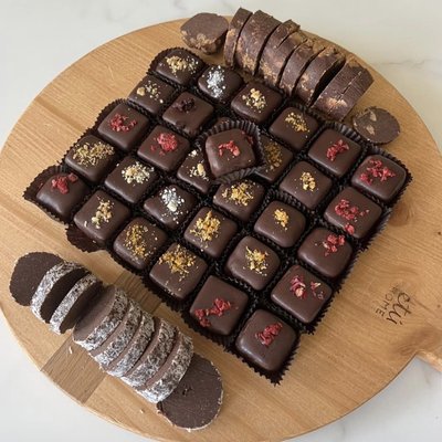 Rayluca Chocolate by null