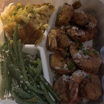Chef Smelly's - Breaded prawns Mac & cheese with green beans - Cajun/Creole Near Me - Oakland, California Chef Smelly's - Breaded prawns Mac & cheese with green beans - Cajun/Creole Near Me - Oakland, California