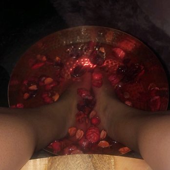 Le Pearl Steam Studio - Relaxing Foot Soak - Alternative Medicine Near Me - Berkeley, California