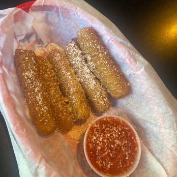Brooklyn Pizza - Mozzarella Sticks - Pizza Near Me - Tallahassee, Florida