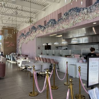 Cafe Lola - Cafes Near Me - Las Vegas, Nevada