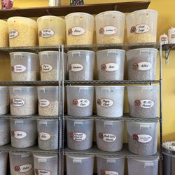 Chicagoland Popcorn - Everything from sweet, salty and spicy