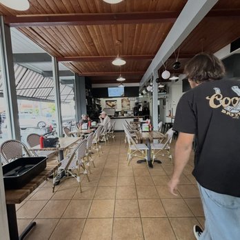 Beachin’ Biscuits - Interior - Breakfast & Brunch Near Me - Pismo Beach, California Beachin’ Biscuits - Interior - Breakfast & Brunch Near Me - Pismo Beach, California