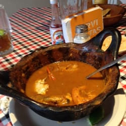 El Perla Negra - Ufff muy a gusto. Comiendo una rica cazuela de mariscos con chelada