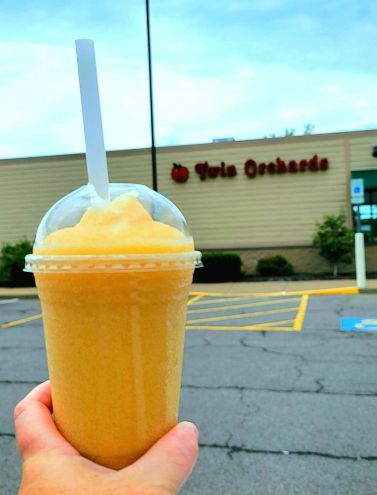 TWIN ORCHARDS FARMS Updated October 2024 11 Reviews 4695 Middle