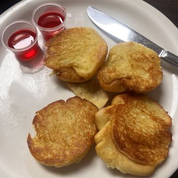 Liliha Bakery - Grilled Butter Roll & Jelly - Bakeries Near Me - Honolulu, Hawaii