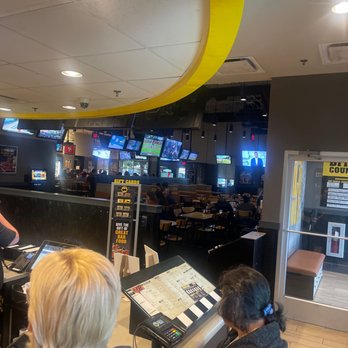 Buffalo Wild Wings - Chicken Wings Near Me - Smyrna, Tennessee