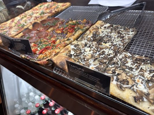 Williamsburg Pizza Union Avenue by null