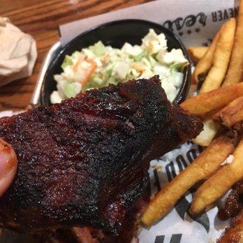 Famous Dave's Bar-B-Que - Burnt to a crisp...meat dry, tough and chewy - Barbeque Near Me - El Paso, Texas Famous Dave's Bar-B-Que - Burnt to a crisp...meat dry, tough and chewy - Barbeque Near Me - El Paso, Texas