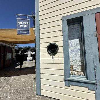 Hog Island Oyster - Seafood Near Me - Marshall, California Hog Island Oyster - Seafood Near Me - Marshall, California