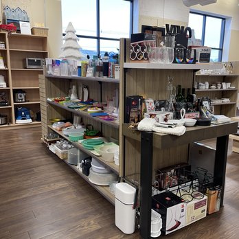 Ditto Upscale Resale - Amazing selection of housewares! - Thrift Stores Near Me - North Haledon, New Jersey
