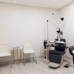 Michael Neimkin - Ophthalmic Plastic and Cosmetic Surgery - Examination Rooms