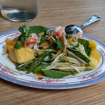 Khom Loi - Shrimp and pineapple salad - Thai Near Me - Sebastopol, California