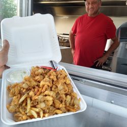 Len's Fish & Chips - There's Len.. Proudly smiling after preparing me his Clam Strips Platter.