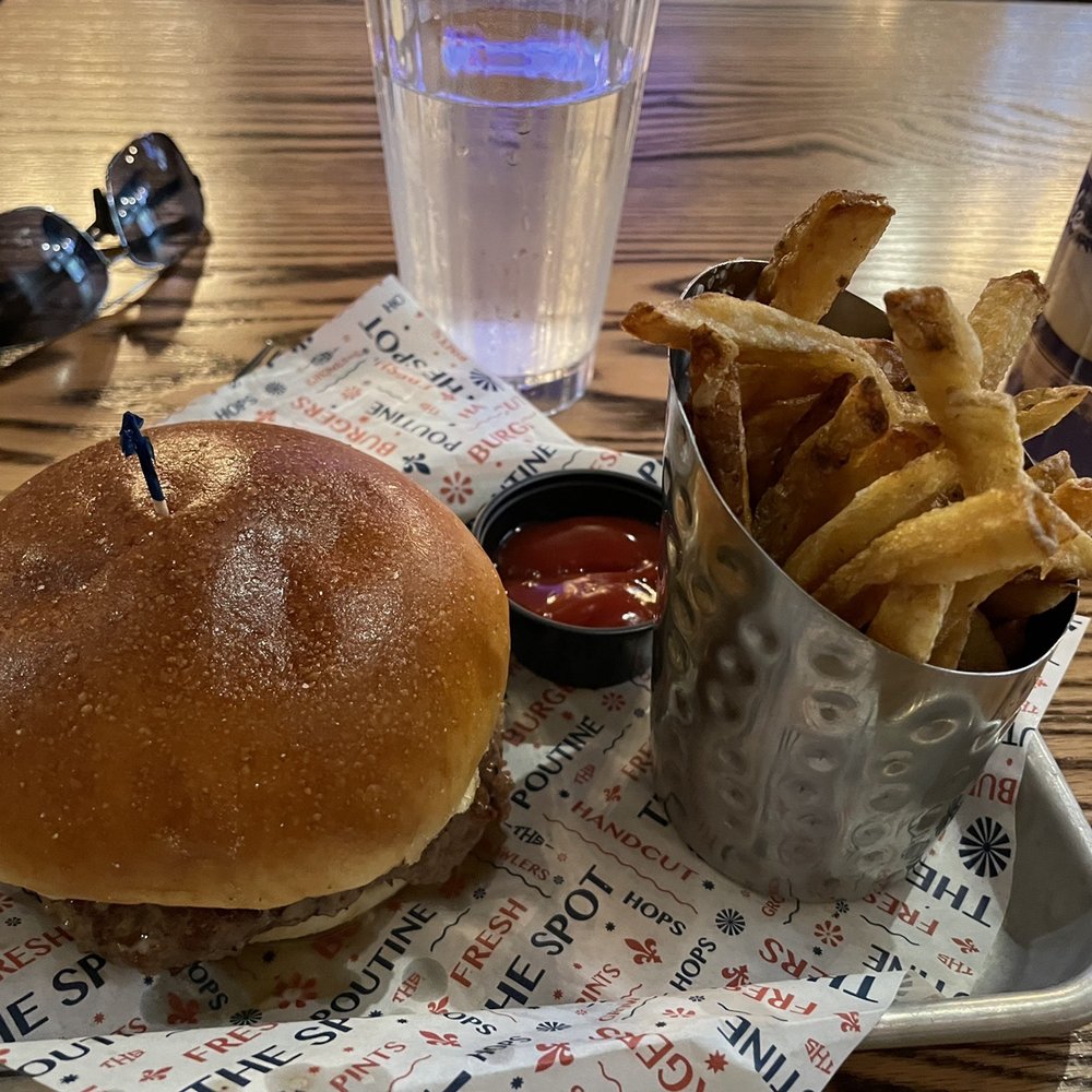 Syracuse Hops Spot - Blue Moon Burger - American Near Me - Syracuse, New York Syracuse Hops Spot - Blue Moon Burger - American Near Me - Syracuse, New York
