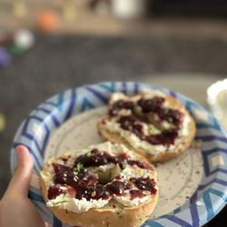 Vons - Everything Bagel, BlackBerry Jam, Cream Cheese, Lime Zest IG: @ammysalamii