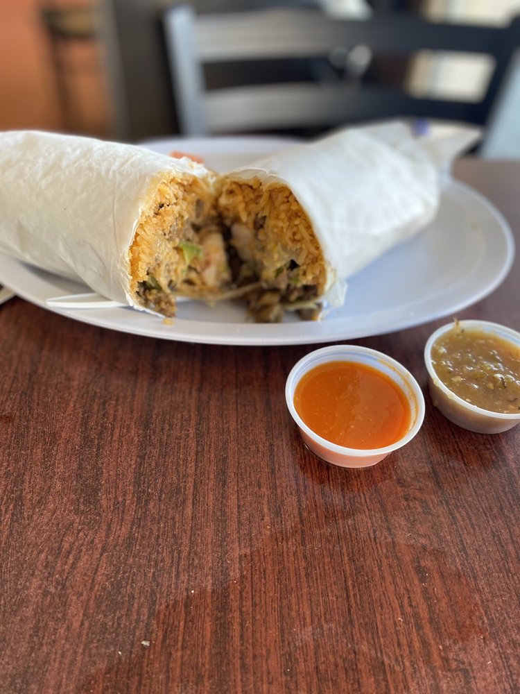 Food from Chuy's Taco Shop