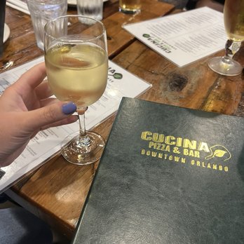 Cucina Pizza & Bar - Glass of chardonnay - Salad Near Me - Orlando, Florida