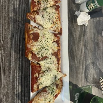 Riverside Bar & Grille - Flatbread - American Near Me - Ruskin, Florida