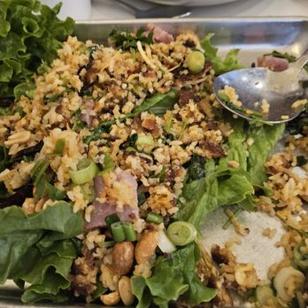 Manee Thai Cuisine & Bar - Nam khao - Thai Near Me - Frisco, Texas