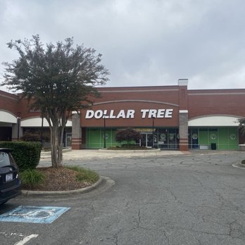 Dollar Tree - New Hope Commons Store Front - Discount Store Near Me - Durham, North Carolina Dollar Tree - New Hope Commons Store Front - Discount Store Near Me - Durham, North Carolina