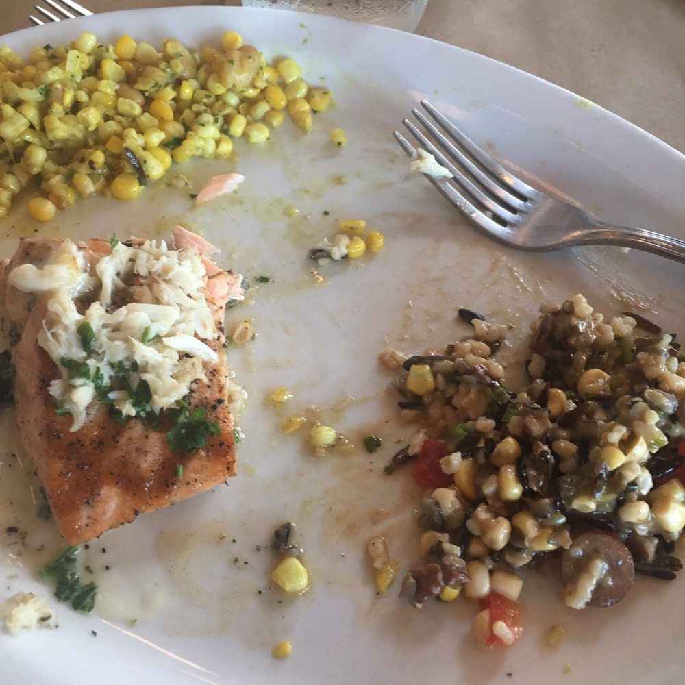 Cowfish - New American Near Me - Hampton Bays, New York