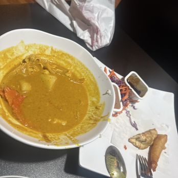 Thai St Cafe - Yellow curry and the combination platter - Thai Near Me - Las Vegas, Nevada Thai St Cafe - Yellow curry and the combination platter - Thai Near Me - Las Vegas, Nevada