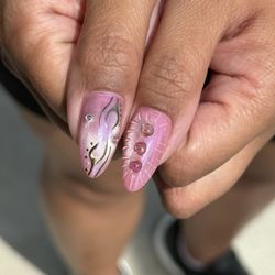 Lumi Nail Studio