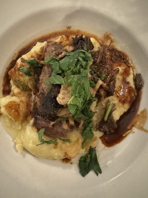 Village Tavern Restaurant & Inn by null