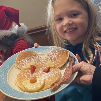 Red Apple Pancake House - Breakfast & Brunch Near Me - Carol Stream, Illinois Red Apple Pancake House - Breakfast & Brunch Near Me - Carol Stream, Illinois