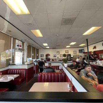 Mil’s Diner - Inside - Diners Near Me - Milpitas, California