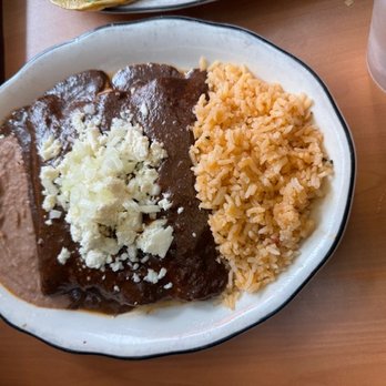 Mara's Grill - Mexican mole - Mexican Near Me - Milwaukee, Wisconsin