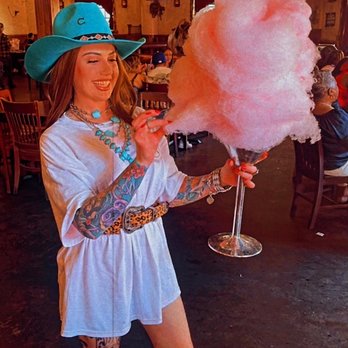 Saddle Ranch - Cotton candy birthday dessert - Steakhouses Near Me - Orange, California