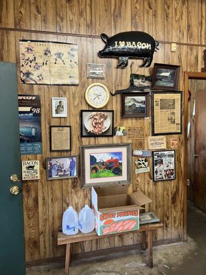 Benton's Smoky Mountain Country Hams & Bacon by null