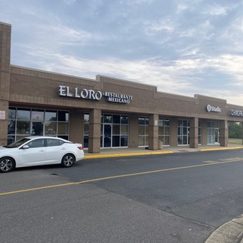 El Loro Mexican Restaurant - Outside signage - Mexican Near Me - Chesapeake, Virginia