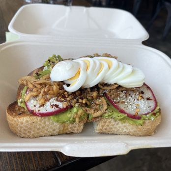 Big House Beans - Avocado toast with egg - Coffee & Tea Near Me - Brentwood, California