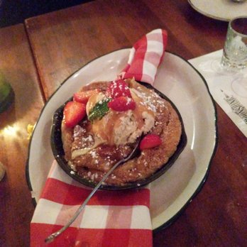 Moonshine Grill - Apple pie!! - Southern Near Me - Austin, Texas