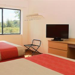 Motel 6 - Guest Room