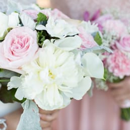Karin's Florist - Bridal and bridesmaid bouquets from Karin's Florist; photo by Callie Hardman Photography - offers wedding flowers and bouquets - Florists Near Me - Vienna, Virginia