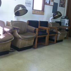 Doug's Barber & Beauty Shop - Dryers