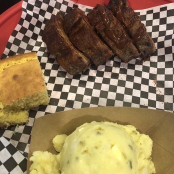 Boones Pickins - Ribs and potatoe salad - Barbeque Near Me - Andover, Kansas