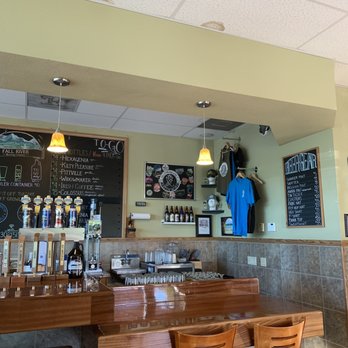 Fall River Taphouse - Menu - Brewpubs Near Me - Redding, California