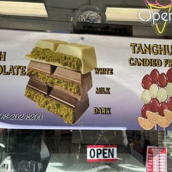 Benjamin’s Sweets - Menu sign - Desserts Near Me - Urban Honolulu, Hawaii