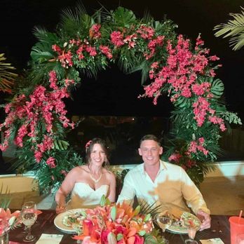 Tara McShane - COUNTRY Financial representative - Wedding Picture - Home & Rental Insurance Near Me - West Linn, Oregon Tara McShane - COUNTRY Financial representative - Wedding Picture - Home & Rental Insurance Near Me - West Linn, Oregon