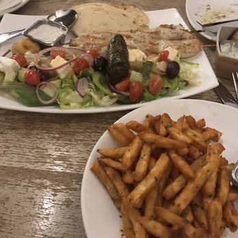 Famous Greek Kitchen - Pizza Near Me - Greenwich, Connecticut Famous Greek Kitchen - Pizza Near Me - Greenwich, Connecticut