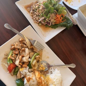 Long Beach Thai Restaurant - Chicken cashew over rice and chicken larb - Thai Near Me - Long Beach, California Long Beach Thai Restaurant - Chicken cashew over rice and chicken larb - Thai Near Me - Long Beach, California