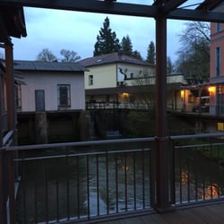 DORMERO Schlosshotel Reichenschwand - Aussenbereich im Innenhof